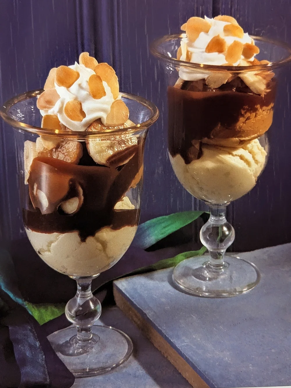 Chocolate Cookbook by Christine McFadden & Christine France - Brown